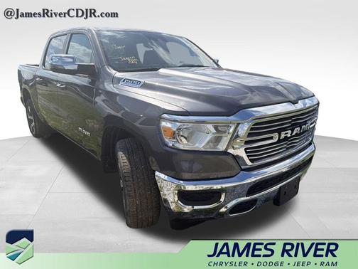 Granite Crystal Metallic Clearcoat 2024 RAM 1500 Laramie