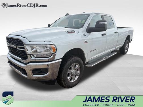 2024 RAM 3500 Big Horn Crew Cab 4x4 8' Box