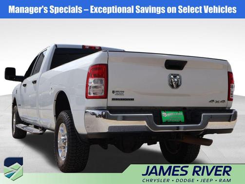 Bright White Clearcoat 2024 RAM 3500 Big Horn Crew Cab 4x4 8' Box