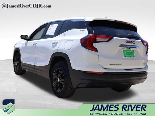 Summit White 2024 GMC Terrain SLE
