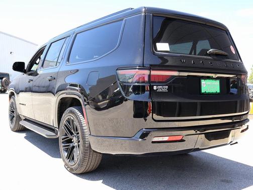 2025 Jeep Wagoneer L Series II Carbide 4x4