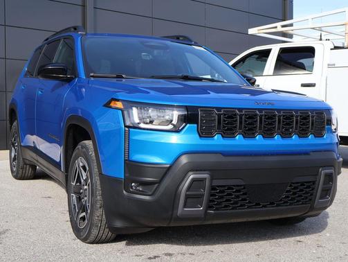 2026 Jeep Cherokee Laredo 4x4