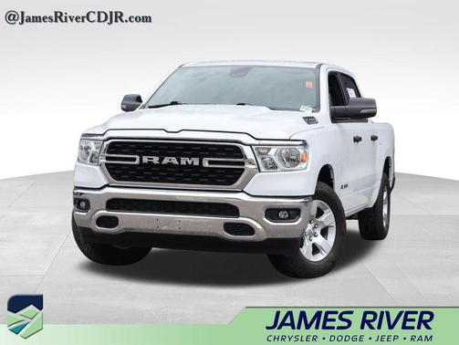Bright White Clearcoat 2023 RAM 1500 Big Horn/Lone Star