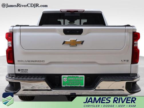 Iridescent Pearl Tricoat 2024 Chevrolet Silverado 1500 LTZ