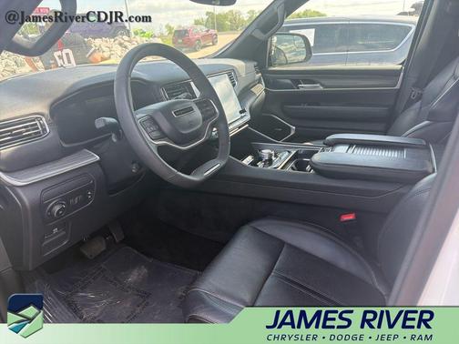 Bright White Clearcoat 2024 Jeep Wagoneer L Series II 4x4