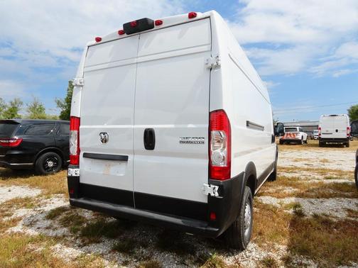 2025 RAM ProMaster 2500 Tradesman