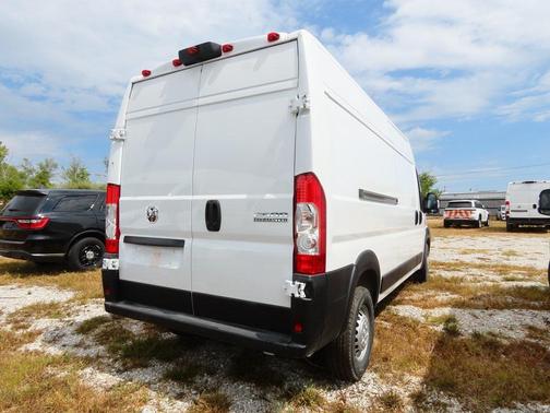 2025 RAM ProMaster 2500 Tradesman