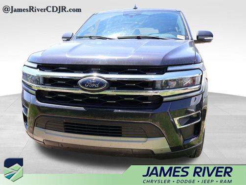 Dark Matter Gray Metallic 2024 Ford Expedition Limited