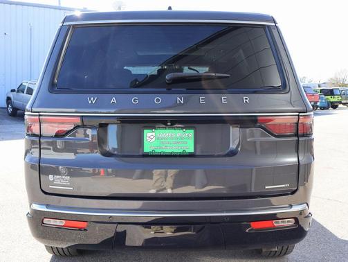 2022 Jeep Wagoneer Series III 4x4
