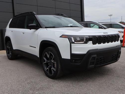 Bright White Clearcoat 2026 Jeep Cherokee Overland
