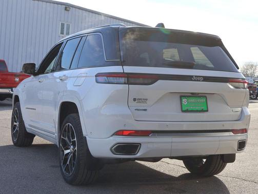 2022 Jeep Grand Cherokee 4xe Summit Reserve
