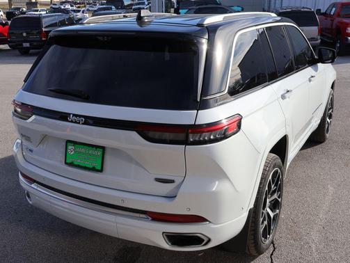 2022 Jeep Grand Cherokee 4xe Summit Reserve