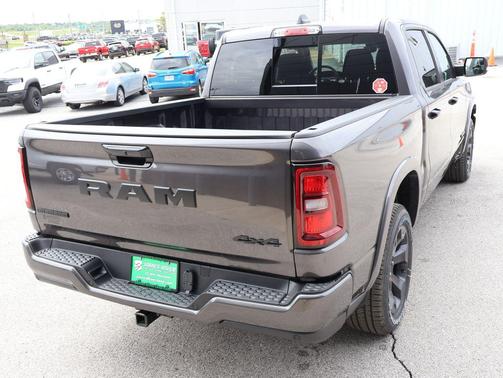 Granite Crystal Metallic Clearcoat 2026 RAM 1500 Big Horn/Lone Star