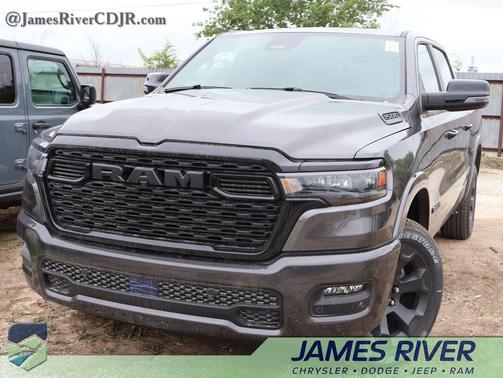 Granite Crystal Metallic Clearcoat 2026 RAM 1500 Big Horn/Lone Star