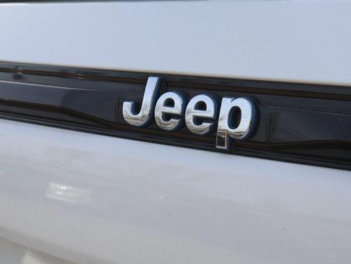 2022 Jeep Grand Cherokee 4xe Base