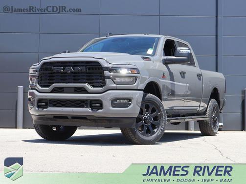 Ceramic Gray Clearcoat 2026 RAM 2500 Big Horn Crew Cab 4x4 6'4' Box