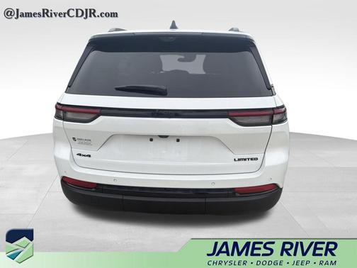 Bright White Clearcoat 2023 Jeep Grand Cherokee Limited