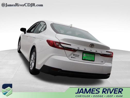 Ice Cap 2026 Toyota Camry LE