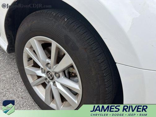Ice Cap 2026 Toyota Camry LE