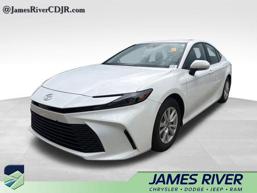 Ice Cap 2026 Toyota Camry LE