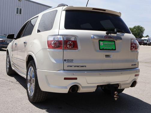 White Diamond Clearcoat 2012 GMC Acadia Denali