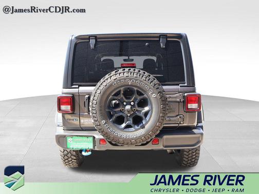 Granite Crystal Metallic Clearcoat 2023 Jeep Wrangler 4xe Willys