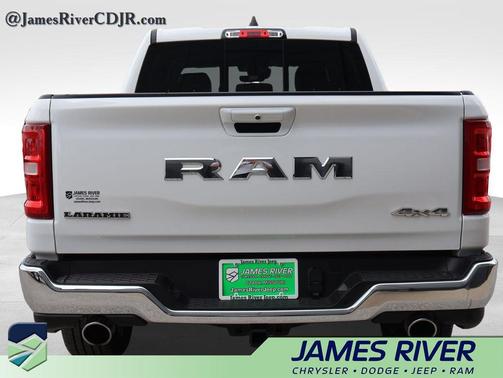 Bright White Clearcoat 2026 RAM 1500 Laramie