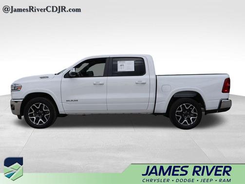 Bright White Clearcoat 2026 RAM 1500 Laramie