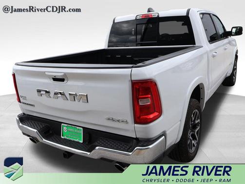 Bright White Clearcoat 2026 RAM 1500 Laramie