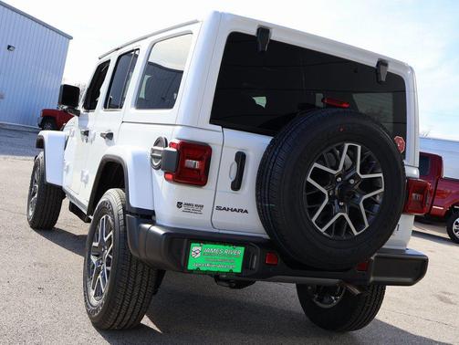 2026 Jeep Wrangler 4-Door Sahara 4x4