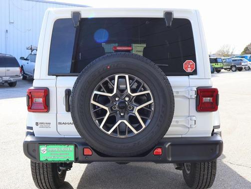 2026 Jeep Wrangler 4-Door Sahara 4x4