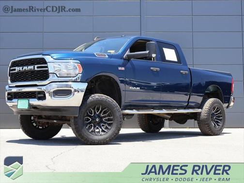 2020 RAM 2500 Tradesman Crew Cab 4X4 6'4' Box