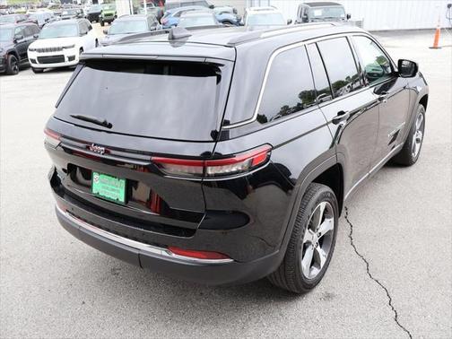 2022 Jeep Grand Cherokee 4xe Base
