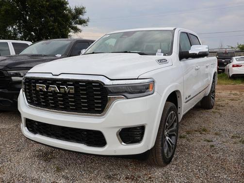 Bright White Clearcoat 2026 RAM 1500 ST