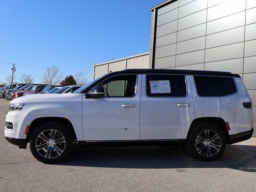 2023 Jeep Grand Wagoneer 4x4
