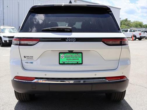 2022 Jeep Grand Cherokee 4xe Base