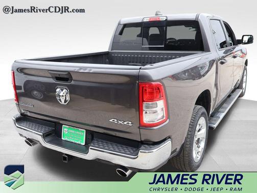 Granite Crystal Metallic Clearcoat 2023 RAM 1500 Big Horn/Lone Star