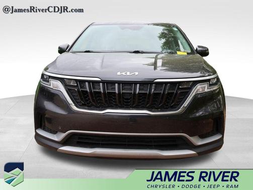 2023 Kia Carnival LX