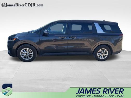 Panthera Metal 2023 Kia Carnival LX