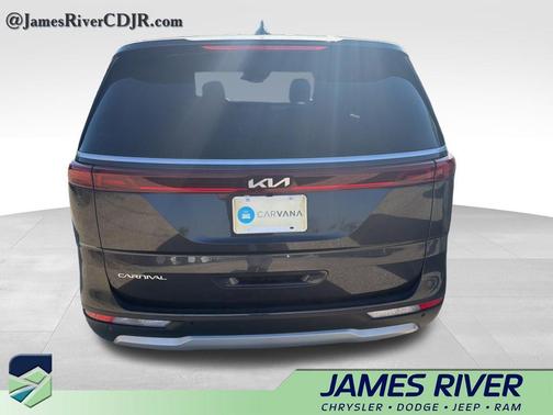 Panthera Metal 2023 Kia Carnival LX