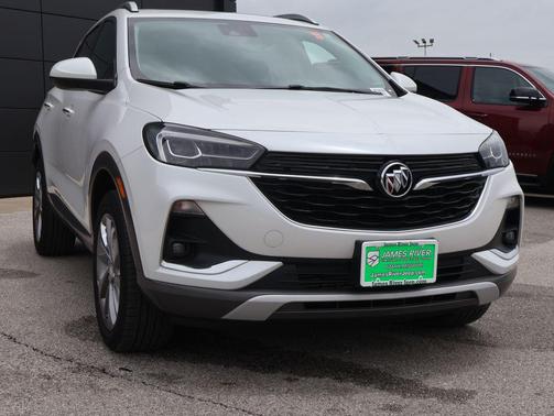 White Frost Tricoat 2023 Buick Encore GX Essence