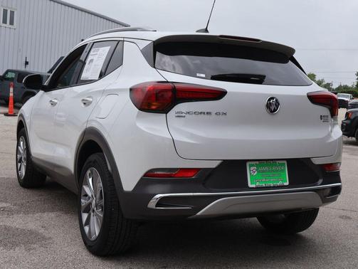 White Frost Tricoat 2023 Buick Encore GX Essence