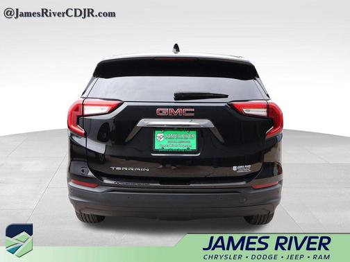 Ebony Twilight Metallic 2022 GMC Terrain SLE