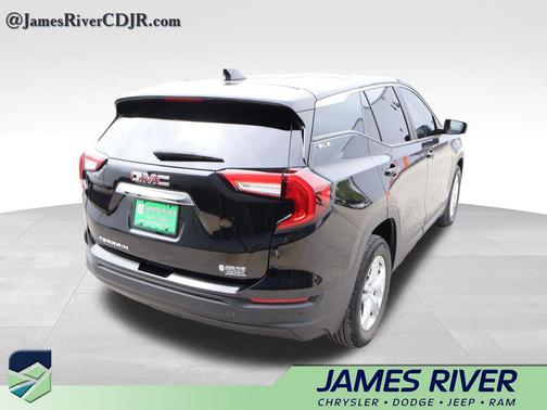 Ebony Twilight Metallic 2022 GMC Terrain SLE