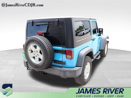 Chief Clearcoat 2017 Jeep Wrangler Sport