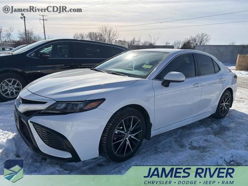 2021 Toyota Camry SE