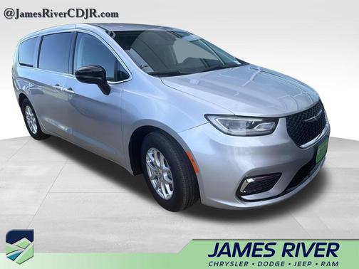 Silver Mist Clearcoat 2024 Chrysler Pacifica Touring L
