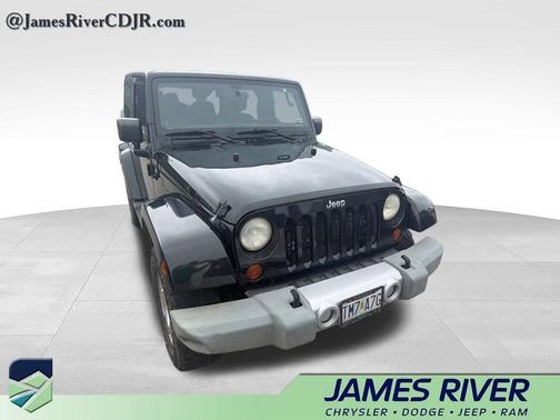 Black Forest Green Pearlcoat 2012 Jeep Wrangler Sahara