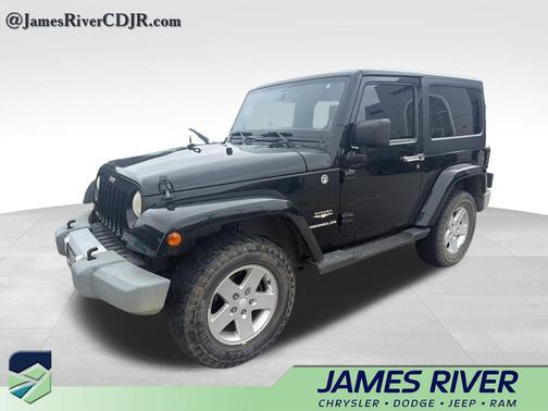 Black Forest Green Pearlcoat 2012 Jeep Wrangler Sahara