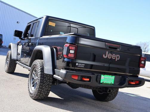 2024 Jeep Gladiator Mojave
